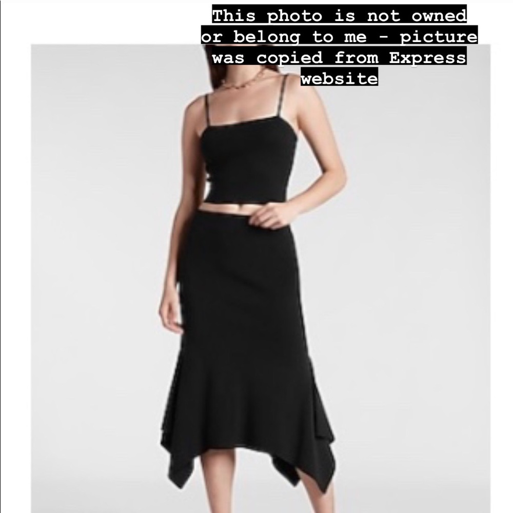 NEW! Express High Waisted Ribbed Flounce Hem Midi Sweater Skirt, Black, Small